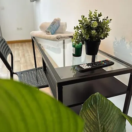 Appartement Geraeumige 3-schlafzimmer-wohnung In Nahe Uni *